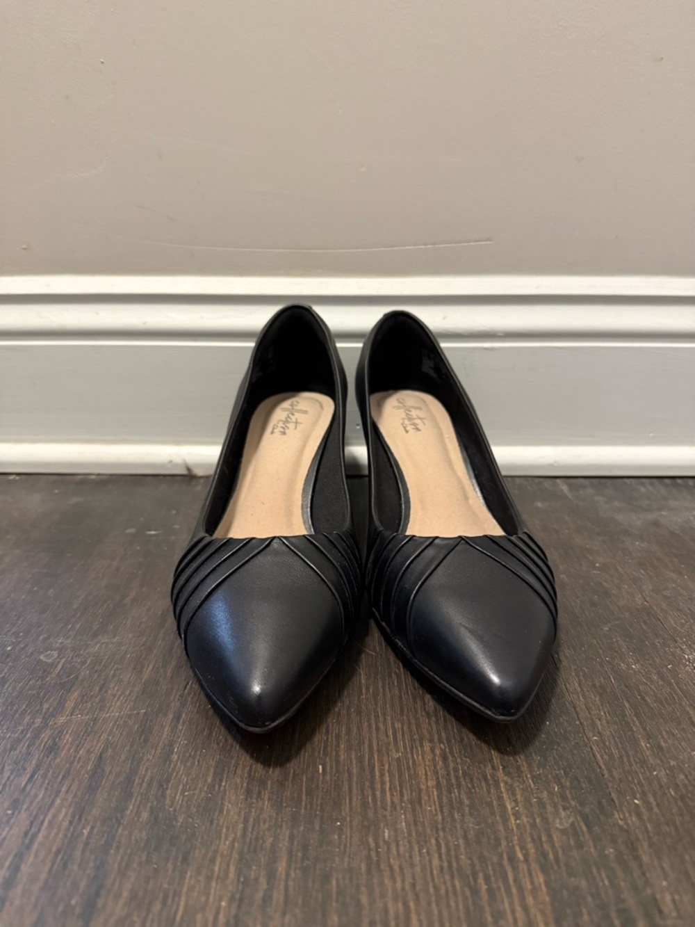 Clark’s Black Pointed Toe Heels - US 8.5/UK 6/EU 39.5